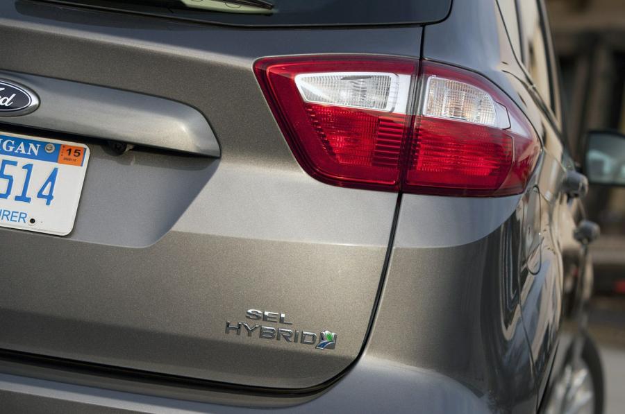  Ford C-Max Hybrid 2013 года  (фото 23 из 35)